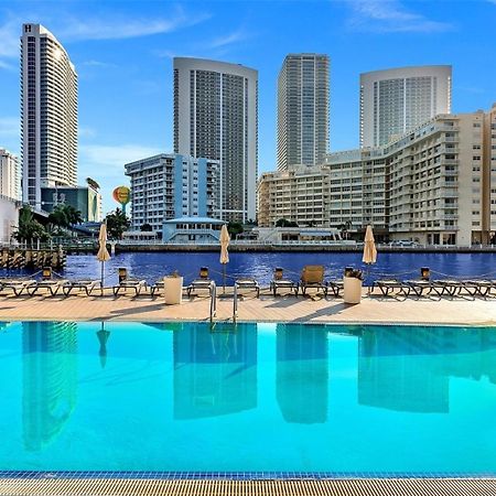 Mvr Apartments At Beachwalk Resort Hallandale Beach Ngoại thất bức ảnh