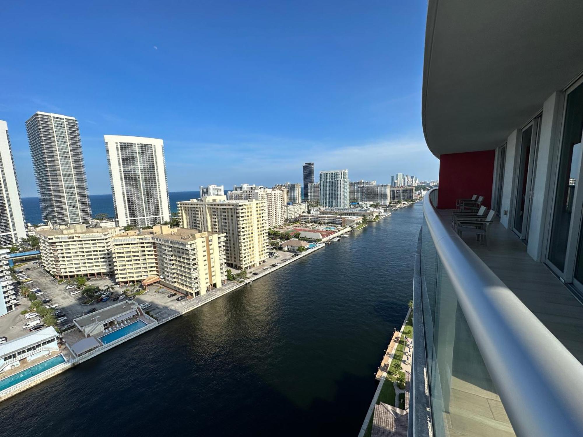Mvr Apartments At Beachwalk Resort Hallandale Beach Ngoại thất bức ảnh