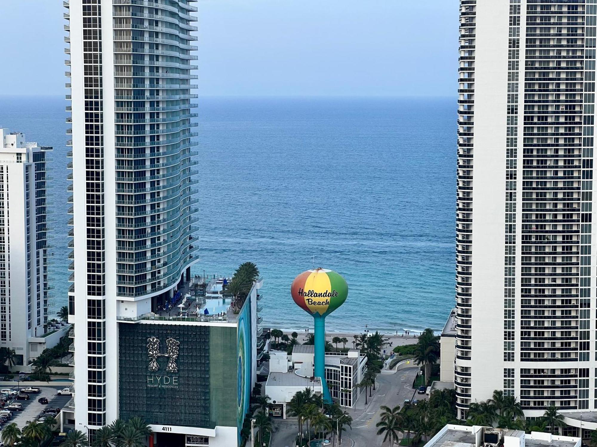 Mvr Apartments At Beachwalk Resort Hallandale Beach Ngoại thất bức ảnh