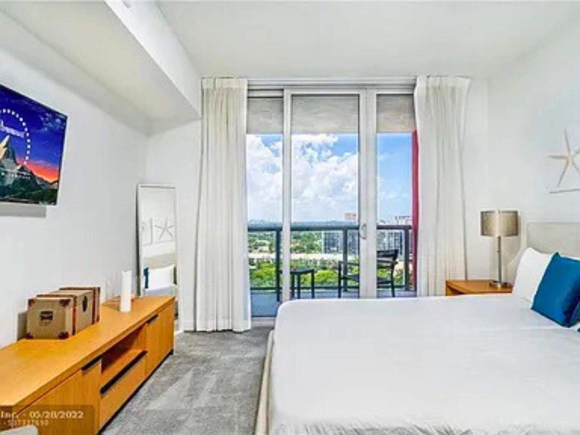 Mvr Apartments At Beachwalk Resort Hallandale Beach Ngoại thất bức ảnh
