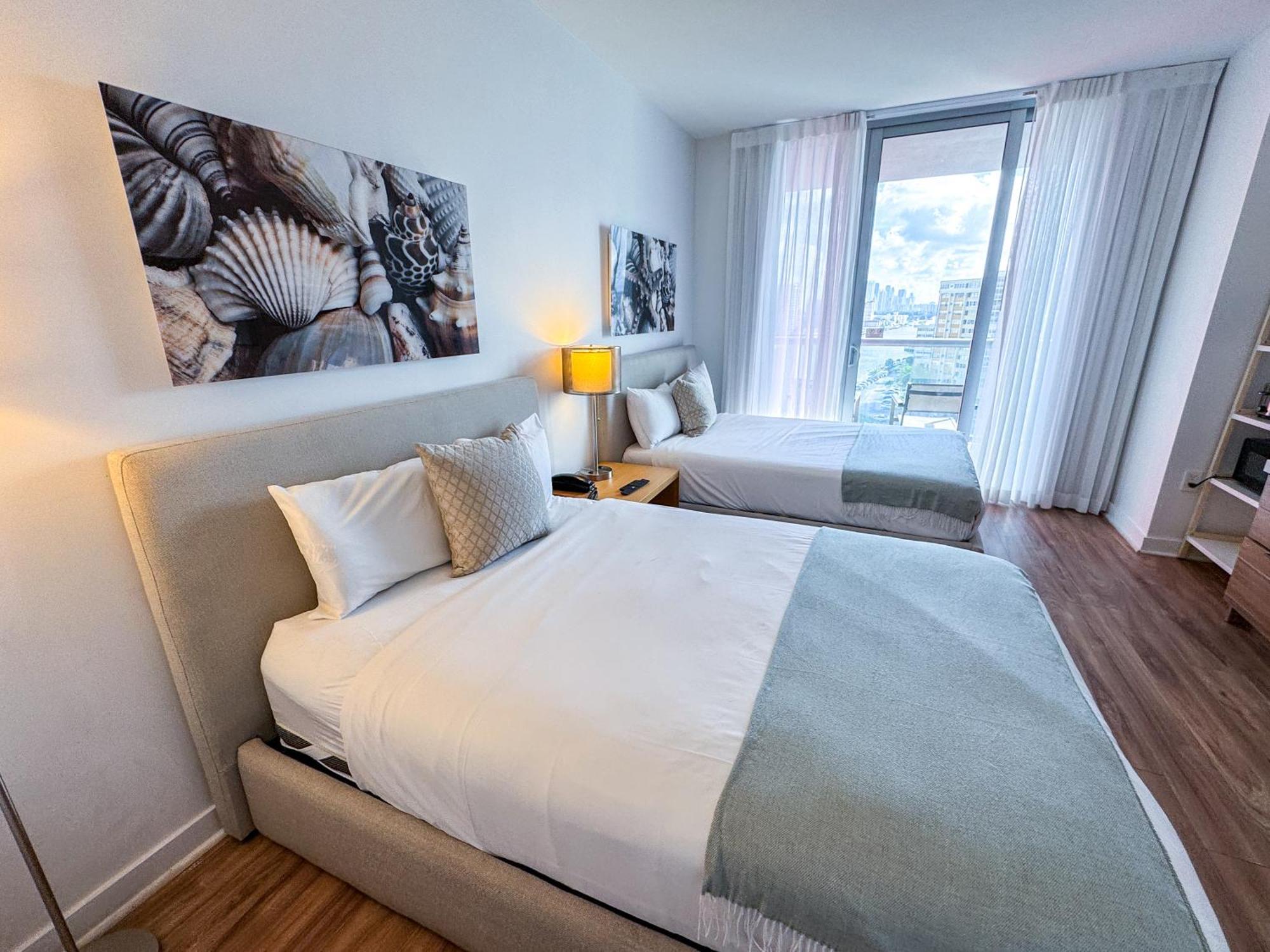 Mvr Apartments At Beachwalk Resort Hallandale Beach Ngoại thất bức ảnh