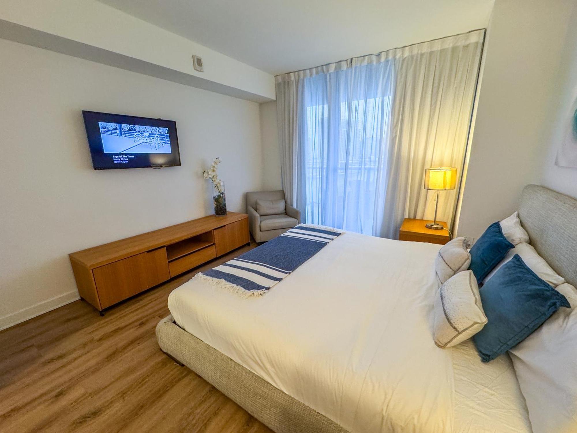 Mvr Apartments At Beachwalk Resort Hallandale Beach Ngoại thất bức ảnh
